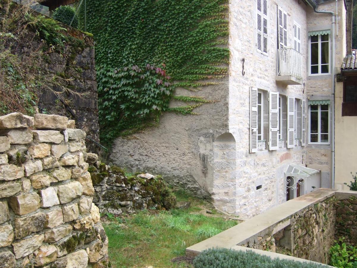 Au Fil De L'Eau Panzió Cerdon  Kültér fotó